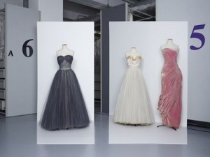 Christian Dior (Boutique), 1953-1954 / Jacques Fath, vers 1947 / Grès, A/H 1956 Collection Palais Galliera © Gregoire Alexandre
