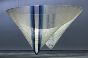 Akio Hamatani, W-Orbit, 2010 Rayonne, indigo 